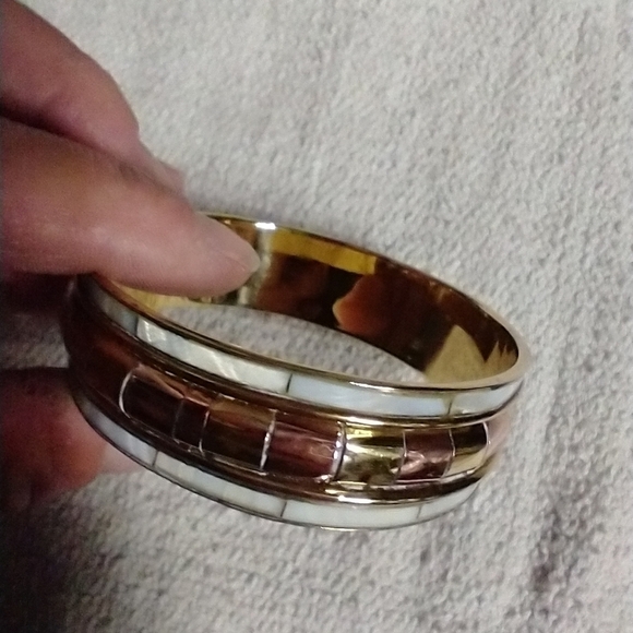 Wide brass copper mother of pearl 🦪 mop bangle bracelet - Picture 2 of 4